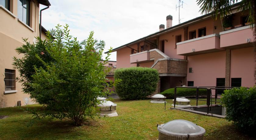 Garda Blue Lake Home Luxury Appartment Desenzano del Garda Zimmer foto